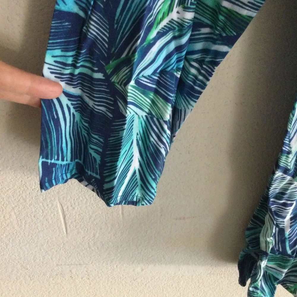 LA BLANCA NWT Sketched Leaves Long Sleeve Tunic Swim Cover-Up Medium